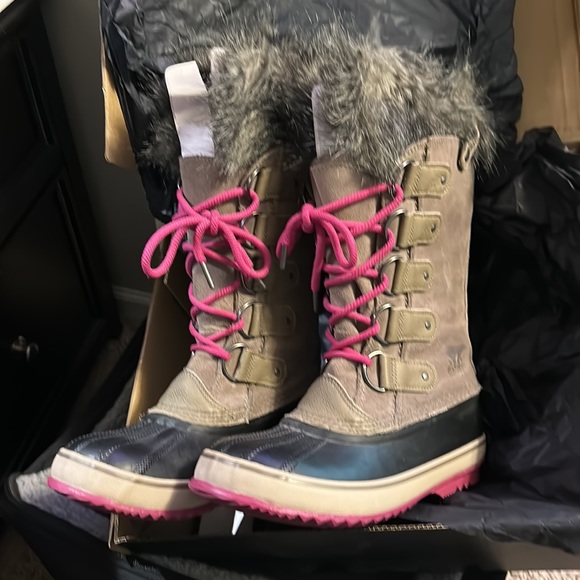 Sorel Joan of Arctic snow boots - Picture 2 of 5